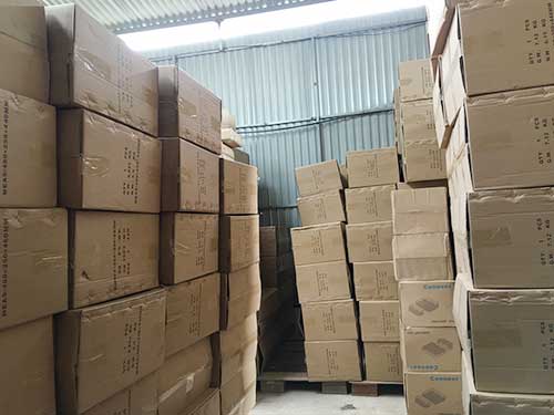 Kho hàng phụ kiên tủ bếp Cenneer tại Quảng Ninh Kho hàng phụ kiên tủ bếp Cenneer tại Quảng Ninh